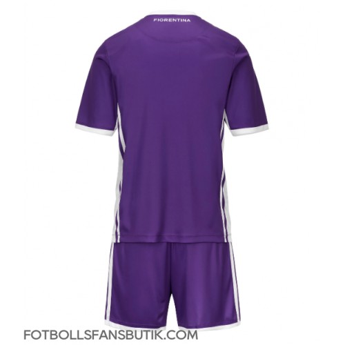 Fiorentina Replika Hemmatröja Barn 2025-26 Kortärmad (+ Korta byxor) Fiorentina Replika Hemmatröja Barn 2025-26 Kortärmad (+ Korta byxor)